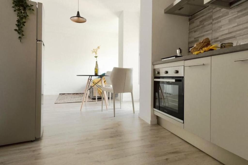 One Flat/Studio,Busto ArsizioCenter,With Terrace Εξωτερικό φωτογραφία